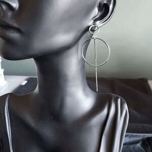 GEOMETRIC ROUND SILVER DANGLE EARRINGS